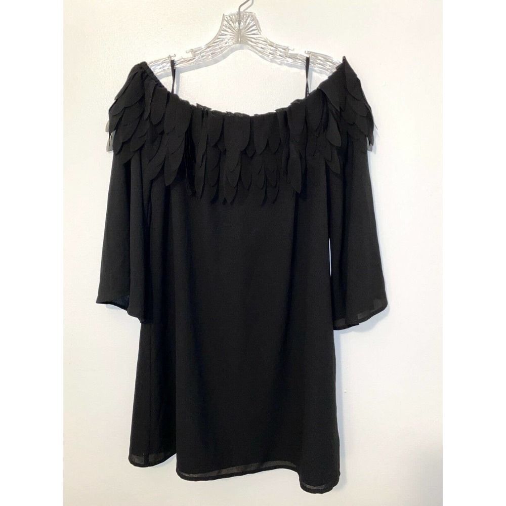 Ali & Jay Black Top Size Medium
